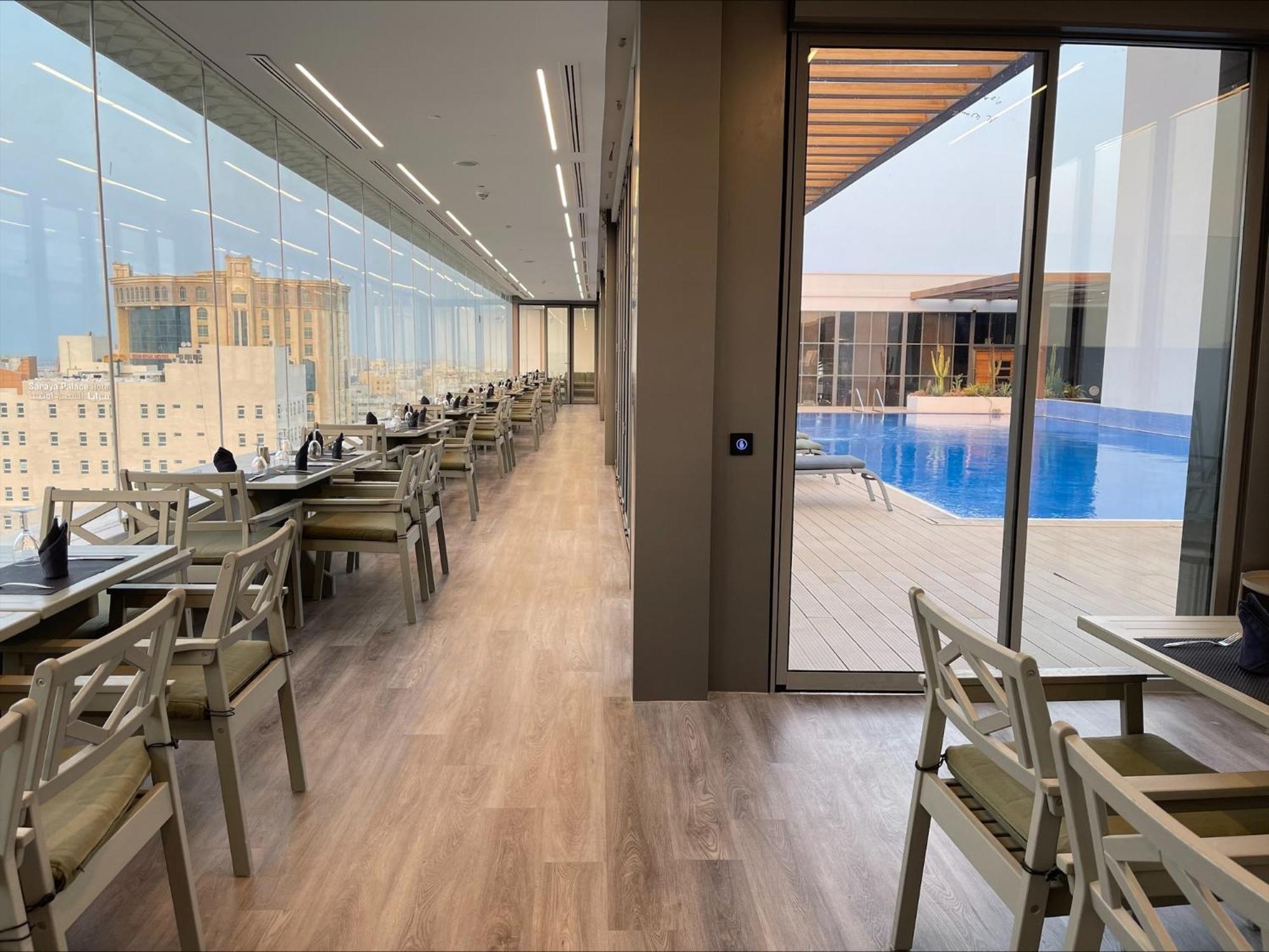 K108 Hotel Доха Екстериор снимка