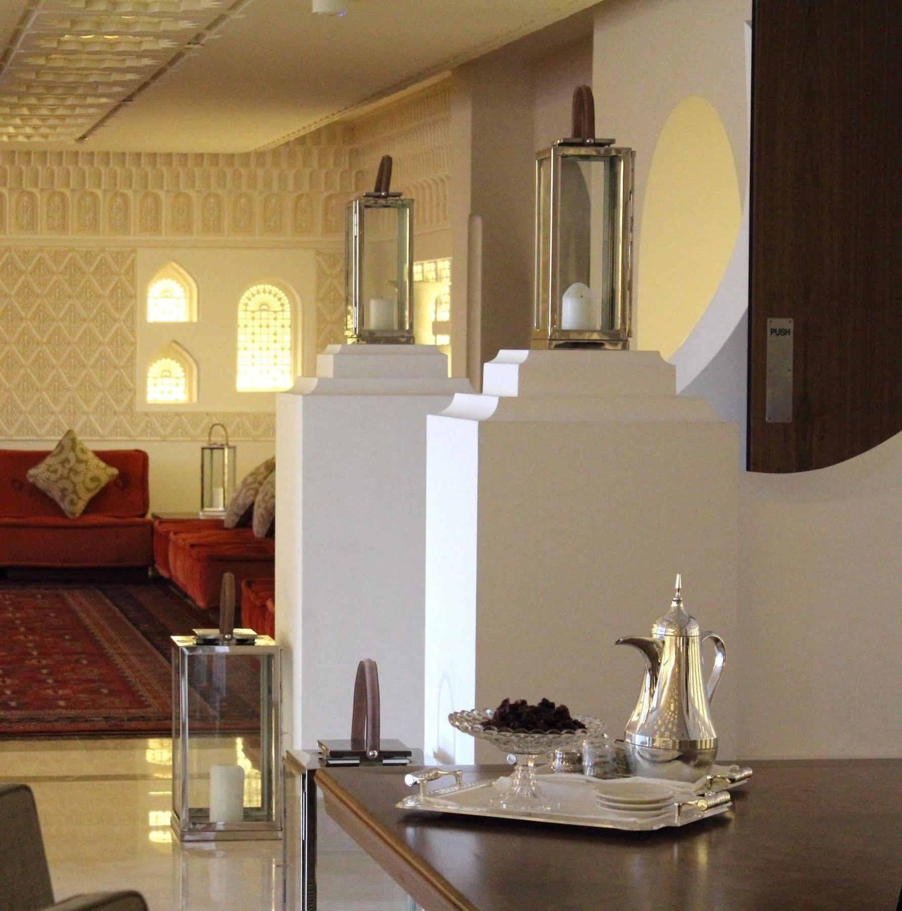 K108 Hotel Доха Екстериор снимка